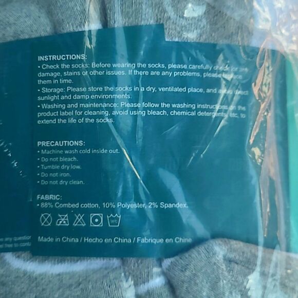 NWT Men's White Crew Moisture Wicking Breathable Socks - Picture 4 of 5